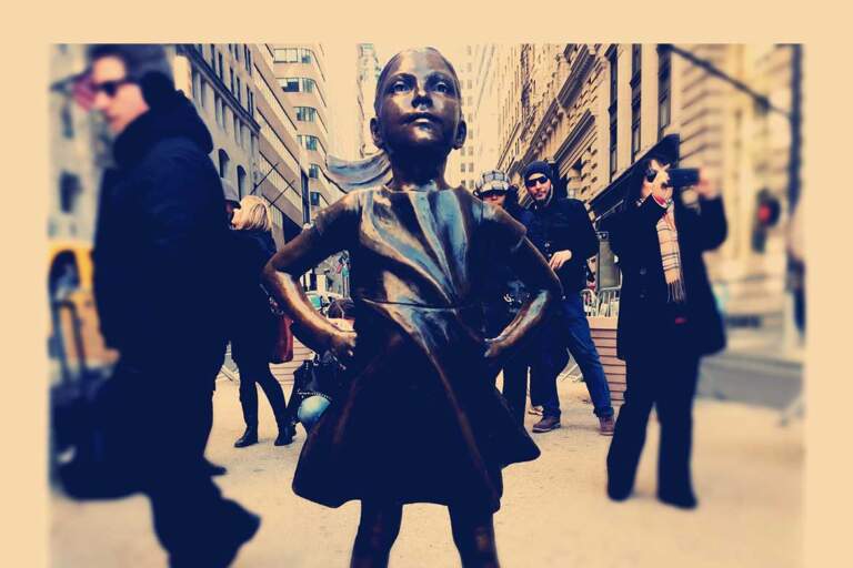 la niña sin miedo es la nueva estatua de wall street depaseopormanhattan.com